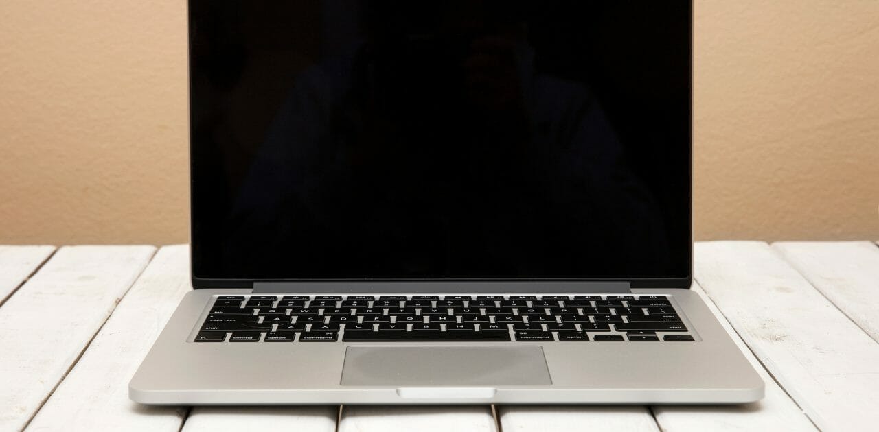 Cause di uno schermo nero del laptop – PT Gestione industriale