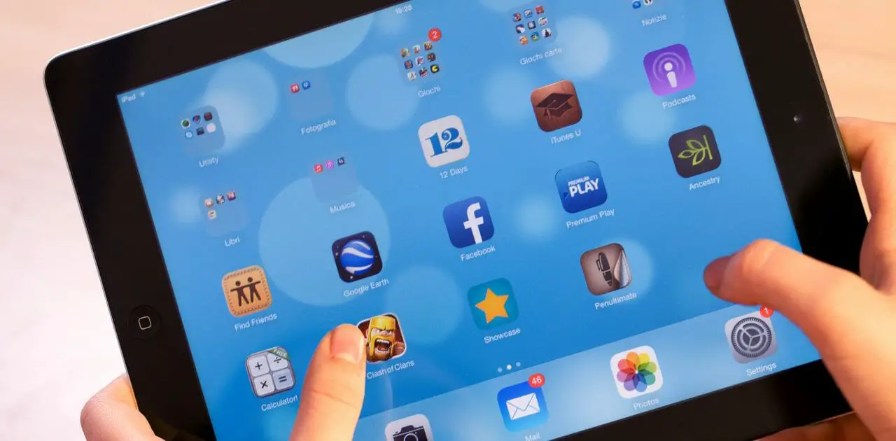 Соедините свой AirTag с вашим iPhone и iPad