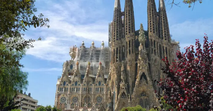 Sagrada Familia | Officiële trailer| Netflix