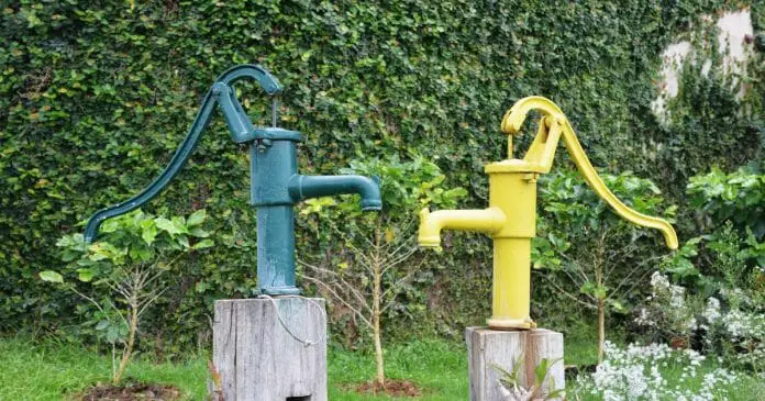 Zelf grondwater oppompen, een goed idee?